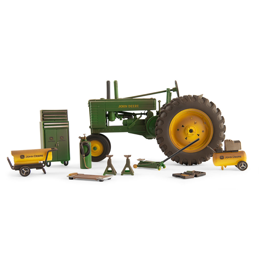 1/16 Barn Finds Tractor